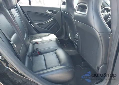 2015 Mercedes-Benz Cla 250 z USA, uszkodzony, nr VIN WDDSJ4EB0FN167337